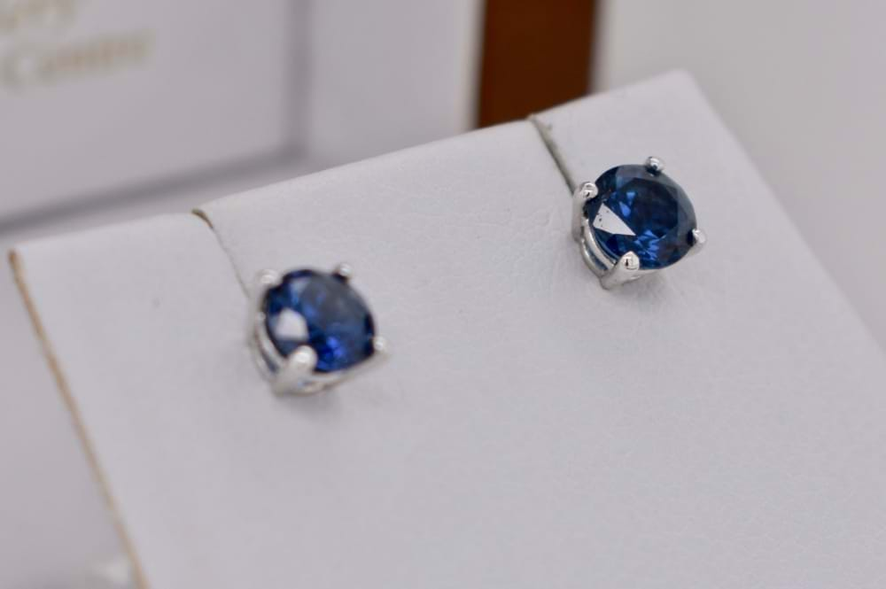 Pure 925 Sterling Silver Stud Earrings Blue Sapphire Gemstone Round Earrings  Fine Jewellery - China Eerring and Silver 925 price | Made-in-China.com